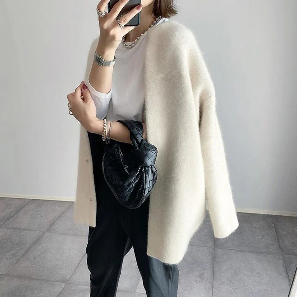 Soft Oversized Cardigan Sweater for Women - Relaxed Fit, Versatile Style 1