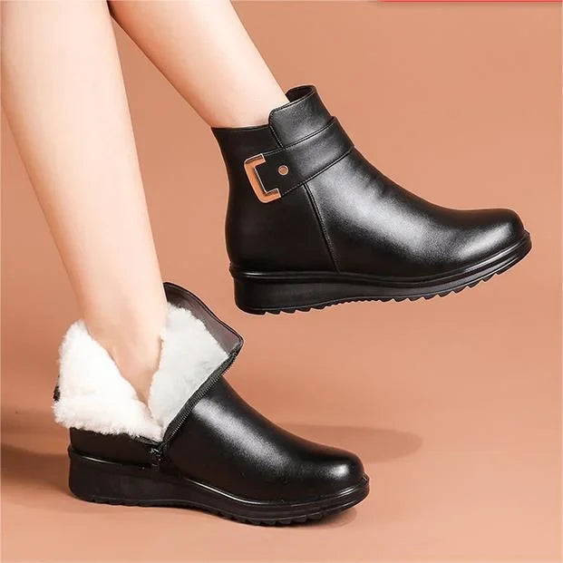 Women's Non-Slip Snow Boots with Plush Lining and Sturdy Sole 1